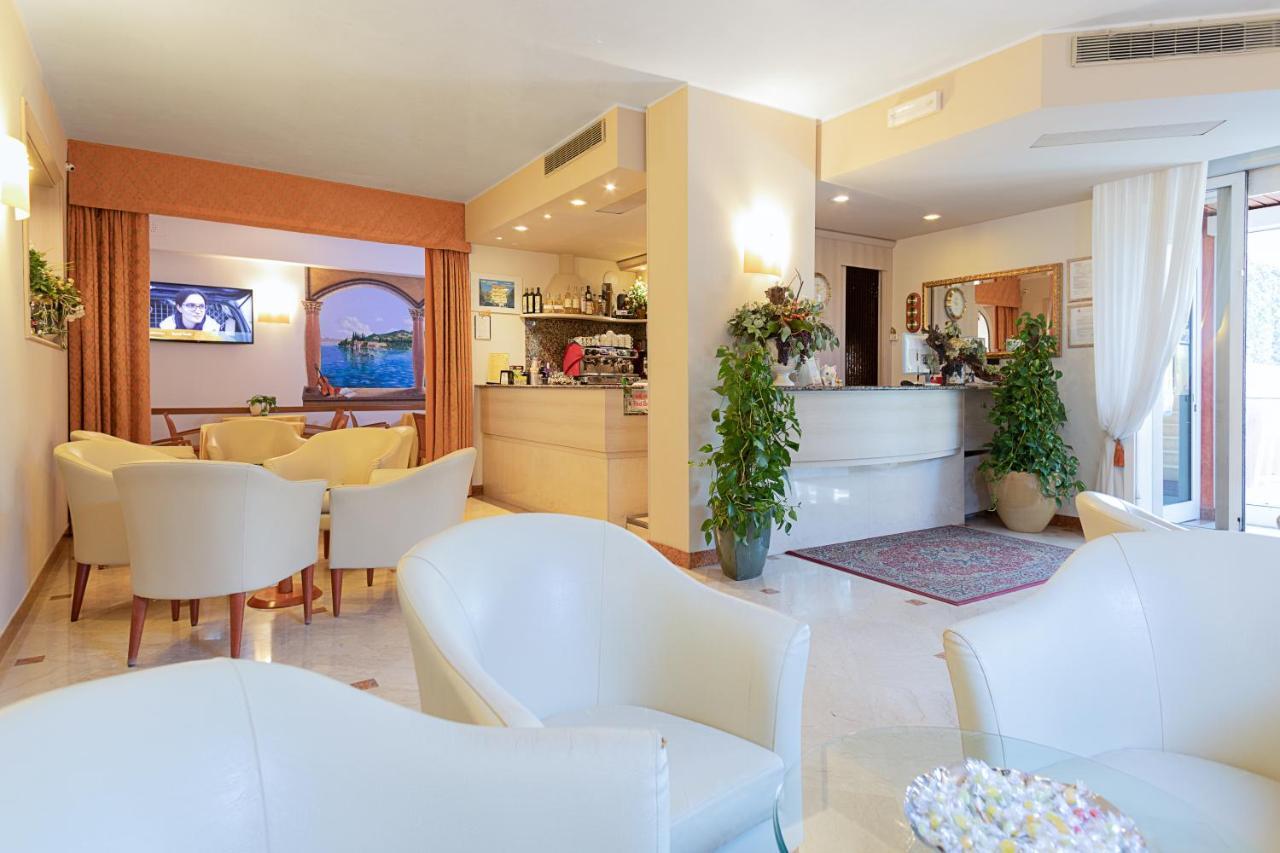 Hotel Gardenia & Villa Charme Adults Friendly 4Star Service Bardolino Exterior foto